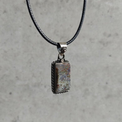 Արծաթե կախազարդ հայկական ագաթով